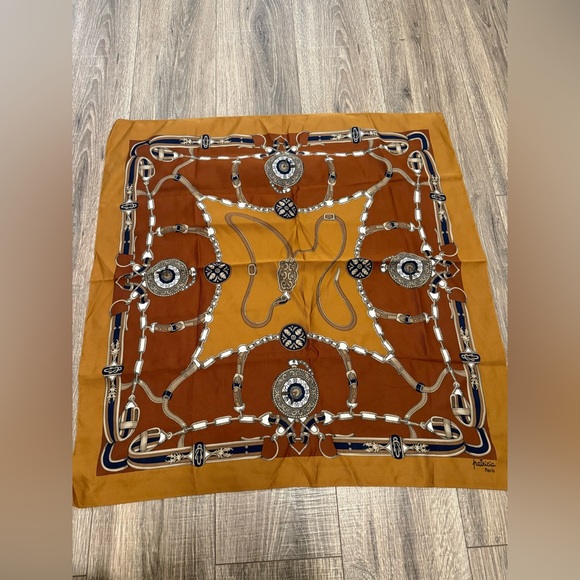 VTG Scarf PATRICIA PARIS Women’s baroque Made in Italy 30x30 Large Square - Picture 1 of 5